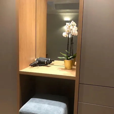 Singel 4*