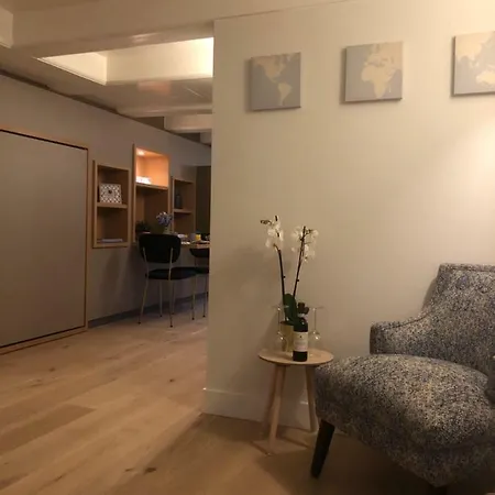 Konukevi Singel 4*