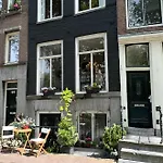 Singel 4*